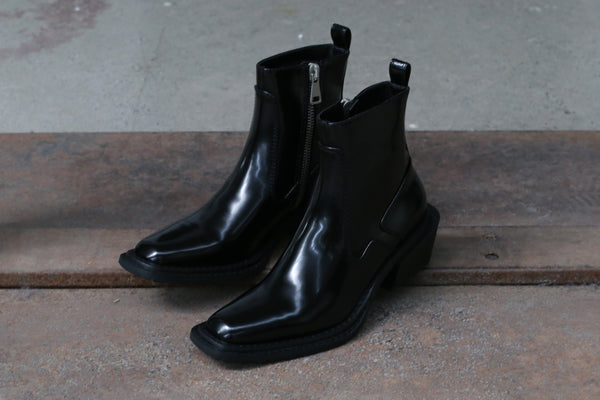 untitlab bright black mounting boots AW201302